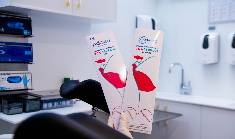 Założenie wkładki wewnątrzmacicznej miedzianej